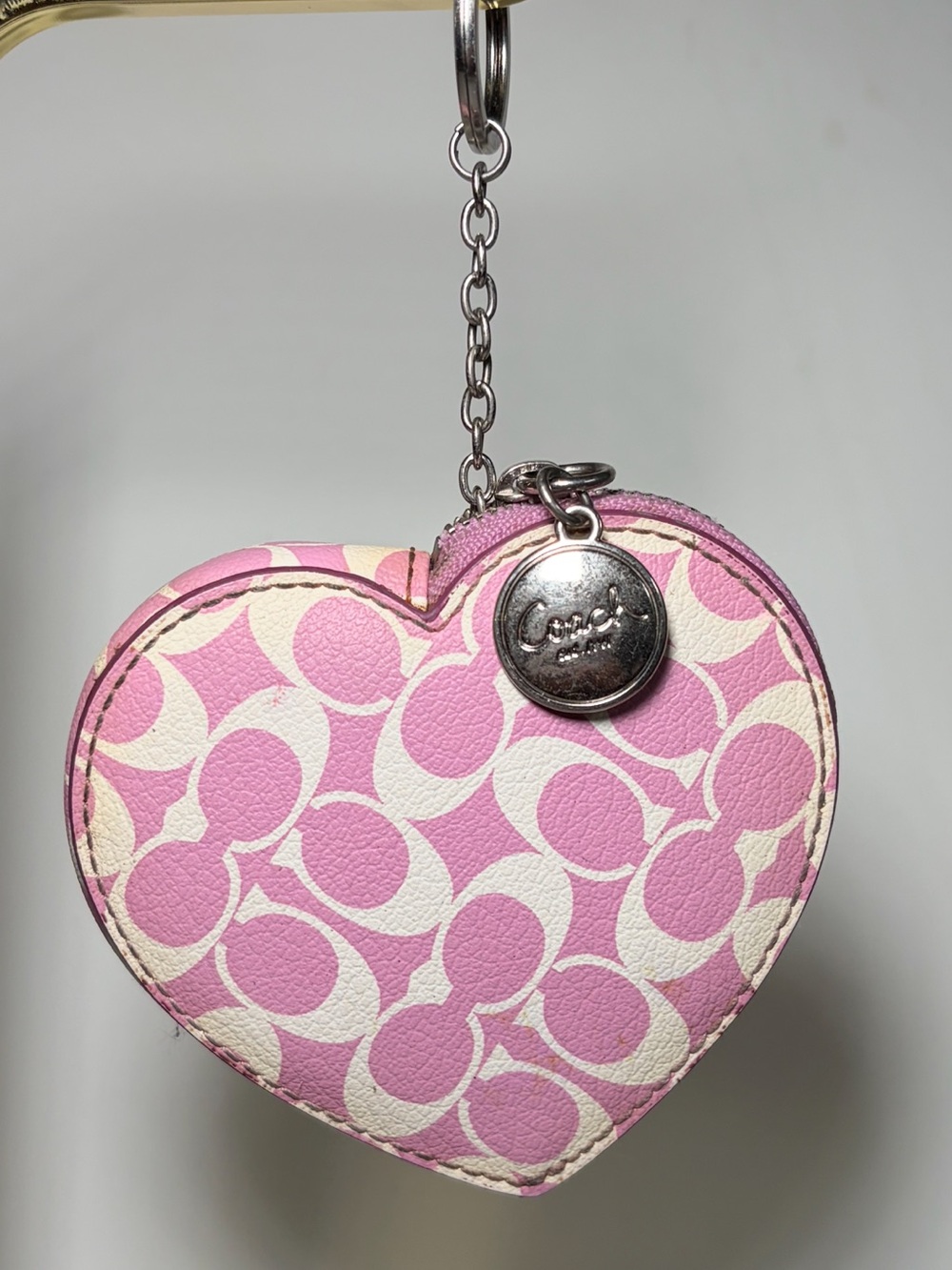 COACH Vintage Pink White Signature C Heart Shaped Coin Purse Bag Charm Keychain